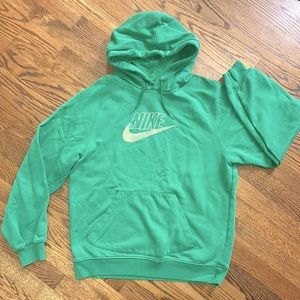 Vintage Nike hoodie medium green